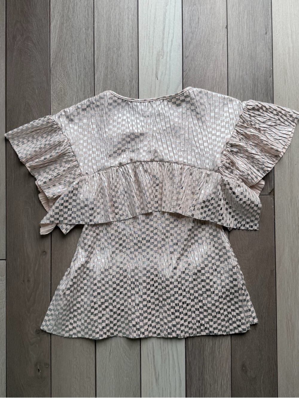 ZARA shiny pink and silver top with ruffled sleeves. - Picture 5 of 5